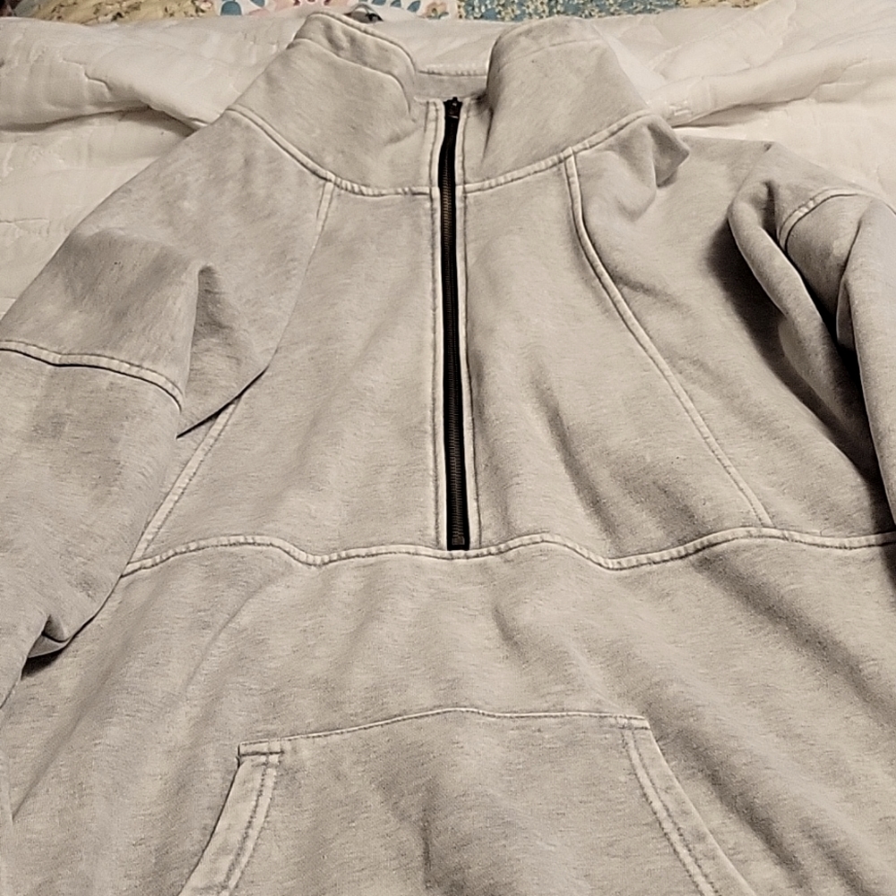 Michelle Mae gray half zip sweatshirt size xl